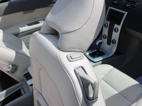 Used 2012 Volvo C70 T5 FWD image 34
