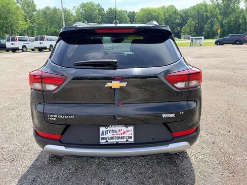 Used 2022 Chevrolet TrailBlazer LT w/ Convenience Package AWD/4WD image 6