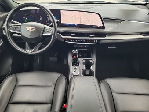 Used 2025 Cadillac XT4 Premium Luxury FWD image 19