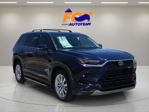 New 2026 Toyota Grand Highlander AWD image 6
