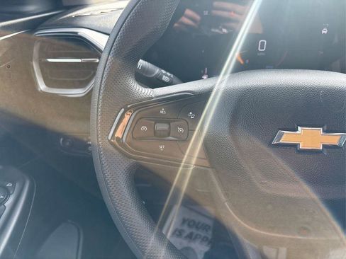 Used 2025 Chevrolet TrailBlazer LT FWD image 23