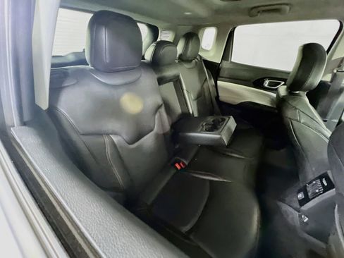 Used 2022 Jeep Compass Limited w/ Sun and Sound Group AWD/4WD image 25