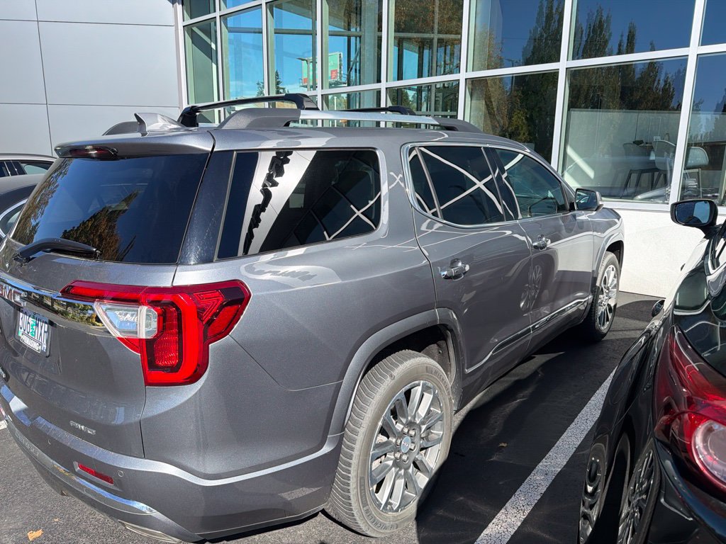 Used 2021 GMC Acadia Denali w/ Denali Ultimate Package AWD/4WD image 9