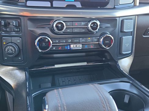 Used 2025 Ford F150 King Ranch w/ FX4 Off-Road Package image 32