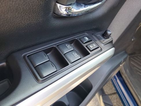 Used 2019 Nissan Titan PRO-4X w/ Pro-4x Convenience Package AWD/4WD image 29
