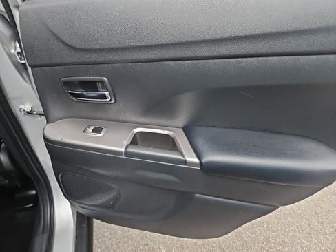 Used 2018 Mitsubishi Outlander Sport SEL image 20