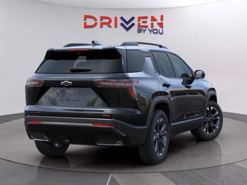 New 2026 Chevrolet Equinox RS w/ Convenience Package III FWD image 8