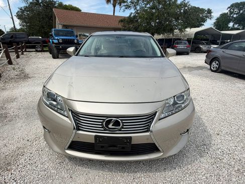 Used 2014 Lexus ES 350 w/ Luxury Package FWD image 8