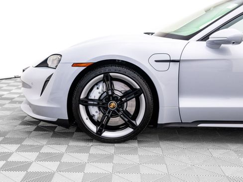 Certified 2022 Porsche Taycan Turbo w/ Premium Package image 37