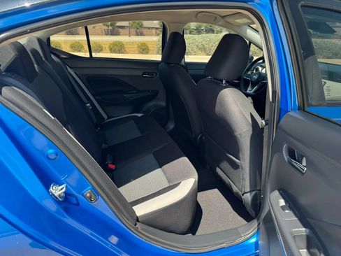 Used 2021 Nissan Versa SV FWD image 32