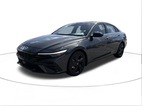 New 2026 Hyundai Elantra SEL Sport FWD image 7