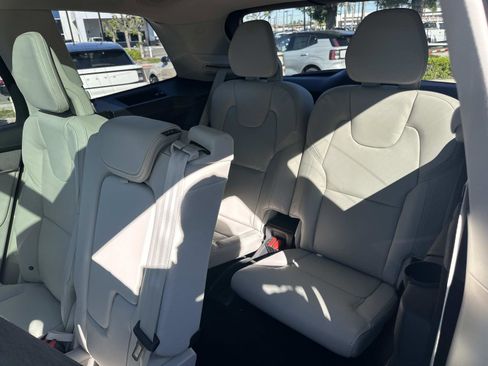 New 2026 Volvo XC90 T8 Ultra image 18