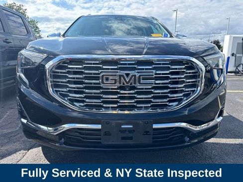 Used 2020 GMC Terrain Denali w/ Denali Premium Package AWD/4WD image 2