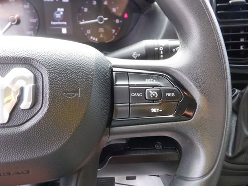Used 2023 RAM ProMaster 2500 FWD image 11