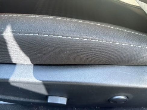 Used 2022 Dodge Challenger SXT w/ Blacktop Package image 18