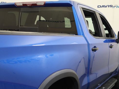 Used 2022 Chevrolet Silverado 1500 ZR2 w/ Technology Package image 6