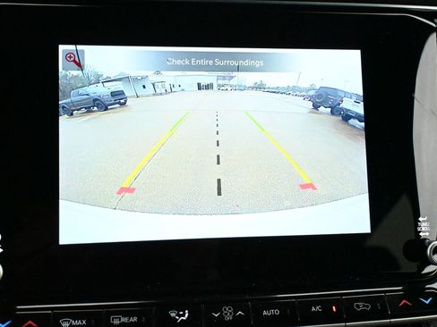 Used 2024 Jeep Wagoneer Series III AWD/4WD image 11