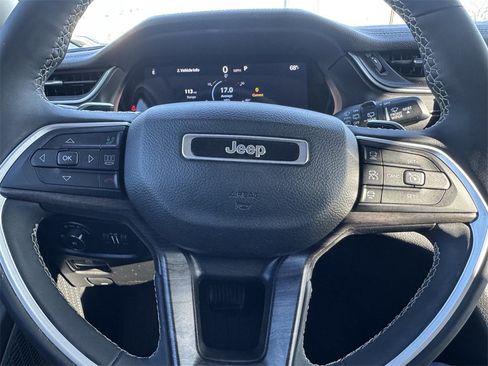 Used 2023 Jeep Grand Cherokee L Limited w/ Luxury Tech Group II image 9