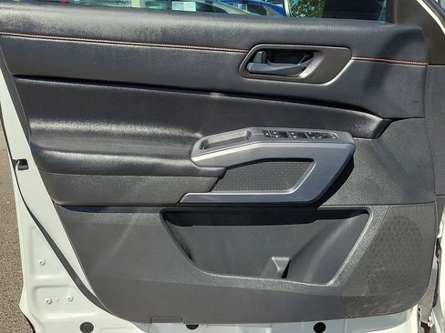 Used 2024 Nissan Pathfinder Rock Creek AWD/4WD image 18