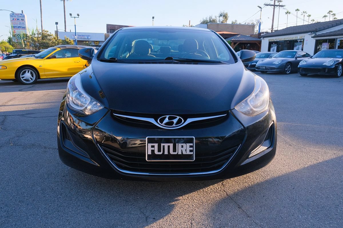 Used 2015 Hyundai Elantra SE FWD image 2
