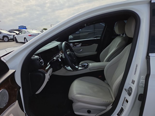 Used 2018 Mercedes-Benz E 300 image 14