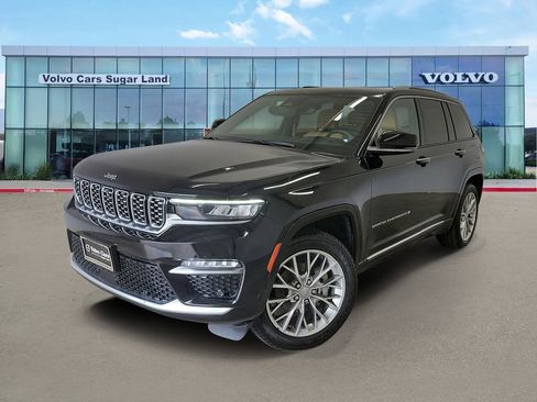 Used 2022 Jeep Grand Cherokee Summit w/ Luxury Tech Group V AWD/4WD image 1