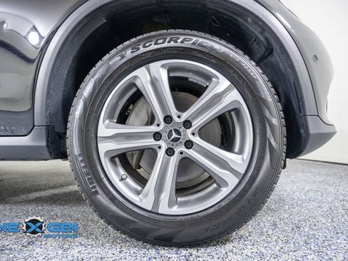 Used 2019 Mercedes-Benz GLC 300 4MATIC image 44