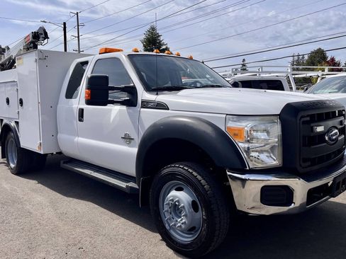 Used 2016 Ford F450 XL w/ Power Equipment Group AWD/4WD image 3