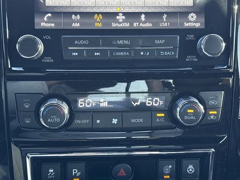 Used 2023 Nissan Titan Platinum Reserve w/ Moonroof Package image 23