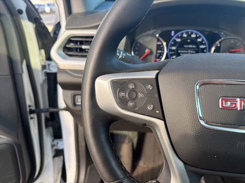 Used 2023 GMC Acadia SLT w/ Elevation Edition image 24