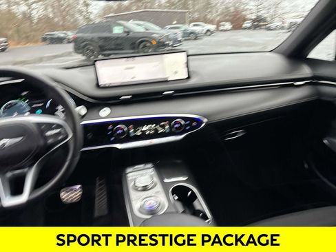 Used 2024 Genesis GV70 2.5T w/ Sport Prestige Package image 11