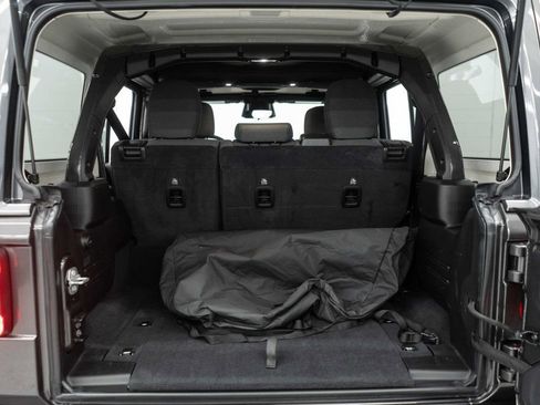 Used 2025 Jeep Wrangler Unlimited Sahara w/ Safety Group AWD/4WD image 28