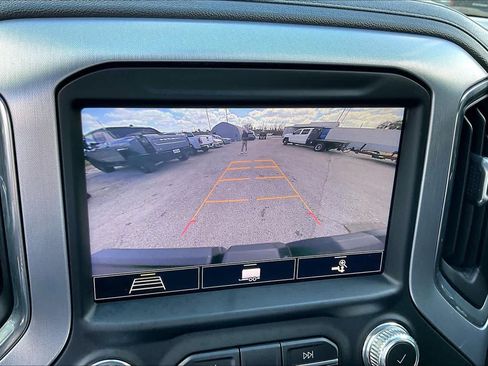 Used 2020 GMC Sierra 1500 SLT RWD image 26