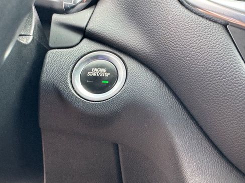 Used 2021 Chevrolet Equinox LT AWD/4WD image 25