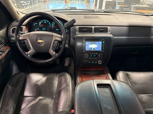 Used 2012 Chevrolet Tahoe LTZ AWD/4WD image 12