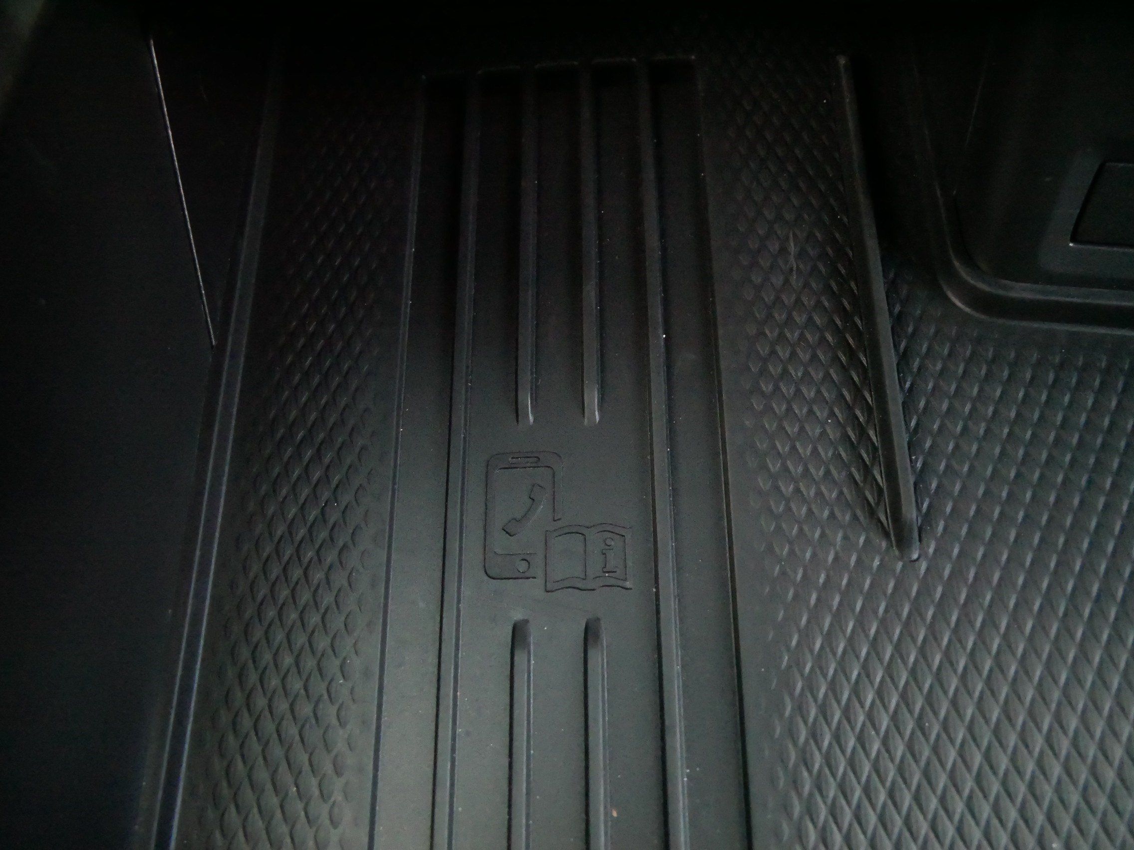 Certified 2026 Volkswagen Atlas Peak Edition AWD/4WD image 31
