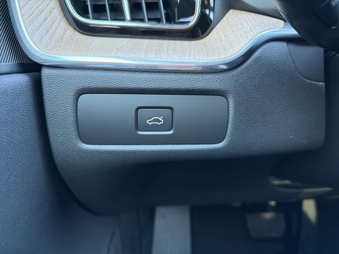 New 2026 Volvo XC60 B5 Core image 55