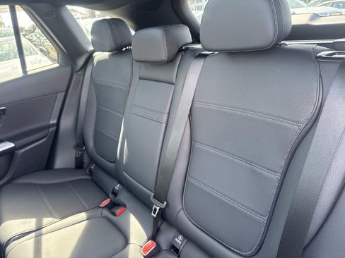 New 2026 Mercedes-Benz GLC 300 4MATIC image 6