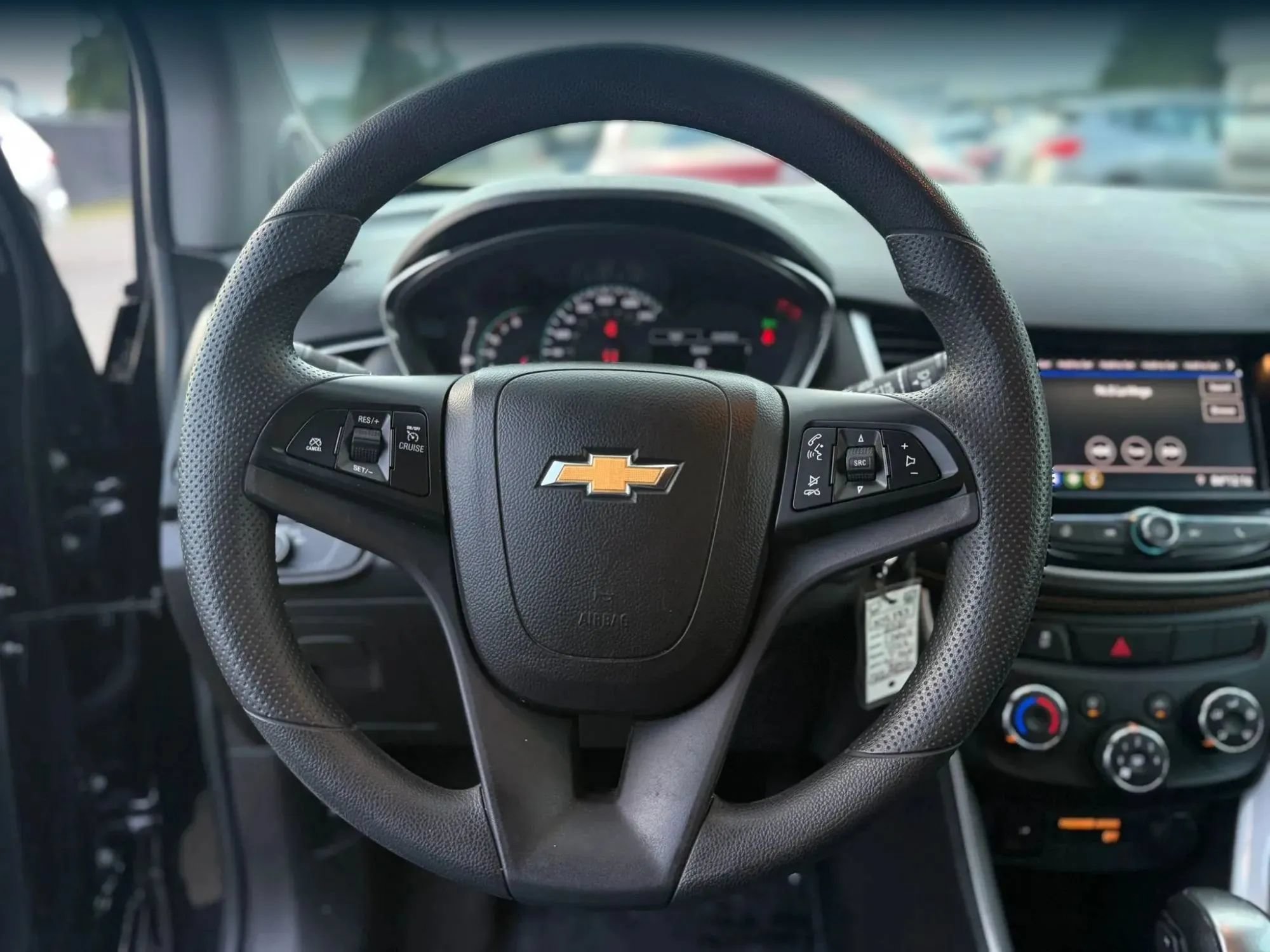 Used 2021 Chevrolet Trax LT FWD image 24