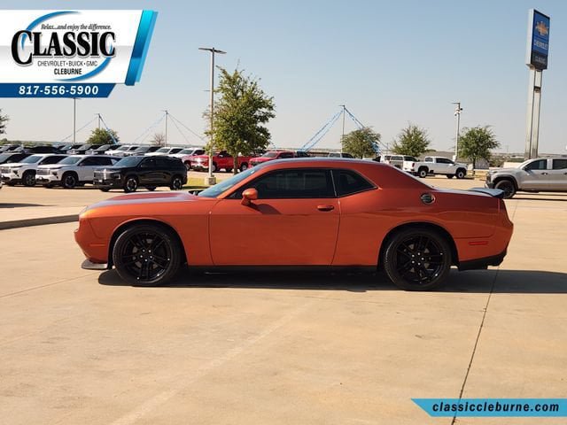 Used 2022 Dodge Challenger R/T w/ Plus Package RWD image 5