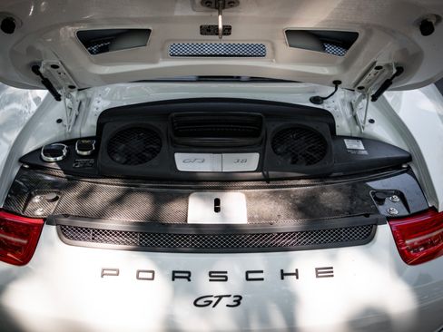 Used 2015 Porsche 911 GT3 RWD image 47