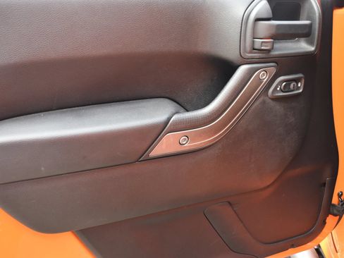 Used 2013 Jeep Wrangler Unlimited Sport AWD/4WD image 17