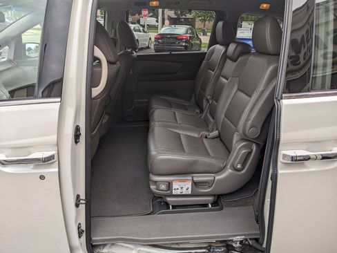 Used 2013 Honda Odyssey Touring image 11