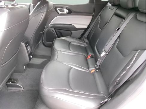 Used 2025 Jeep Compass Limited AWD/4WD image 10