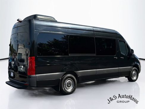 Used 2022 Mercedes-Benz Sprinter 2500 image 7