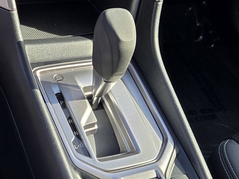 Used 2023 Subaru Forester Premium image 20