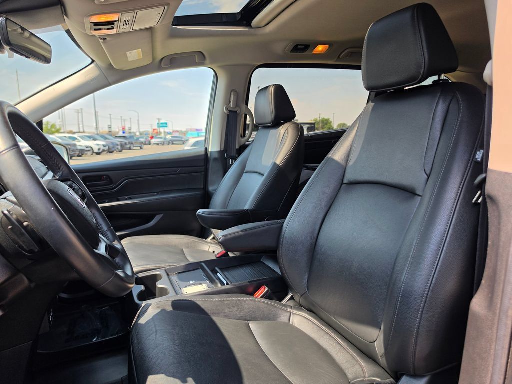 Used 2025 Honda Odyssey EX-L image 10