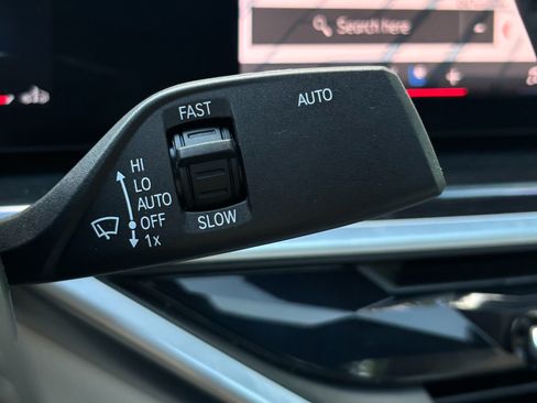 Used 2025 BMW X6 M60i AWD/4WD image 36