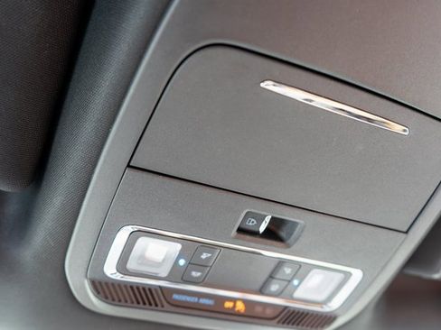 Used 2023 Ford F150 Lariat w/ Equipment Group 502A High image 39