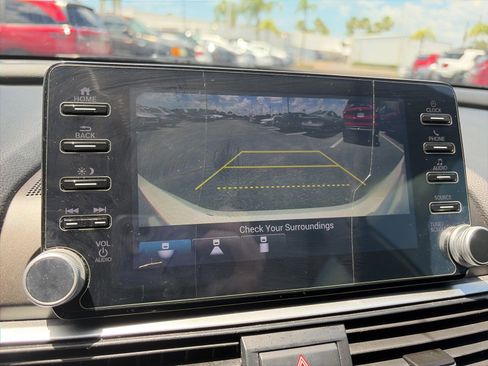 Used 2019 Honda Accord Sport image 18